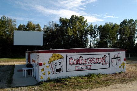 Hi-Way Drive-In Theatre - Projection And Concession